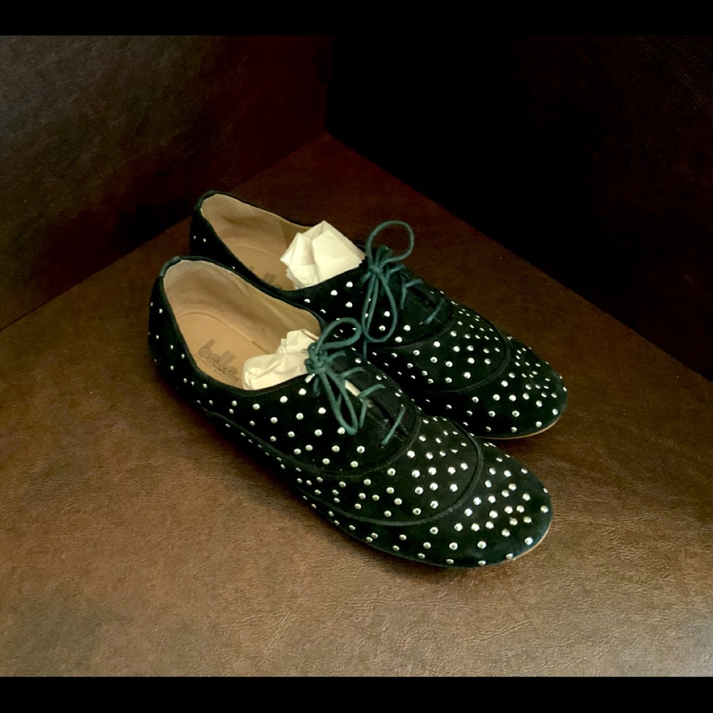 Ladies suede flats shoes
